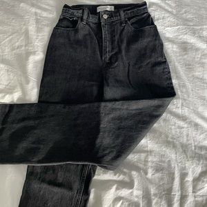 Abercrombie ultra high rise 90’s straight curve love jeans in black